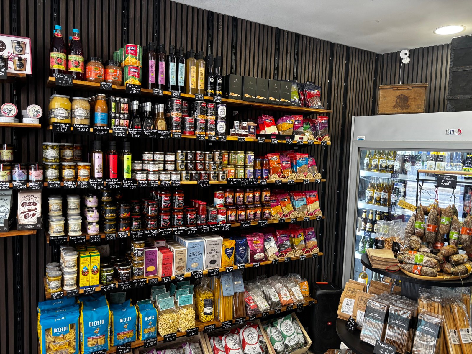 Intérieur de l'épicerie OXYGENE